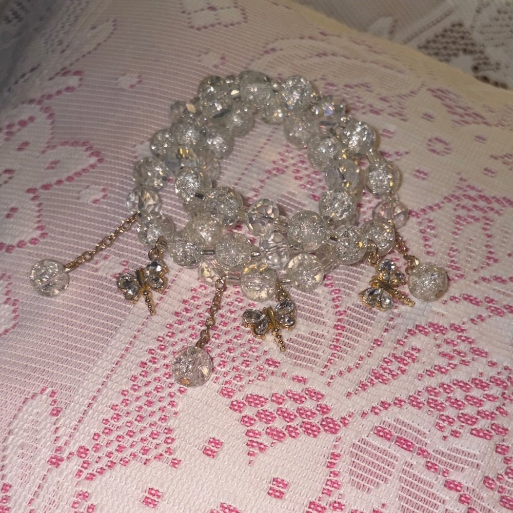 Clear 10 mm Glass Beaded Bracelet with Dragonfly Charms New - Picture 5 of 6